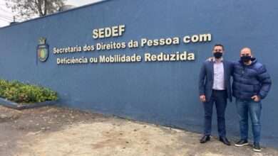 Caio Salgado ao lado de Olyntho Voltarelli na SEDEF