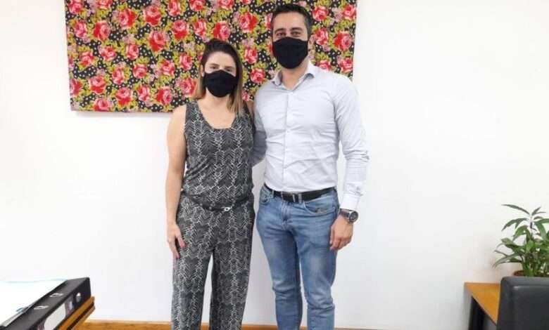 Secretária de Cultura Liana Crocco e o vereador Caio Salgado